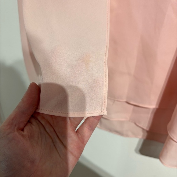 🎉4/30$🎉 Pink Sleeveless Boxy Tiered Blouse PTP 19 in🖤🩷 - Picture 4 of 5